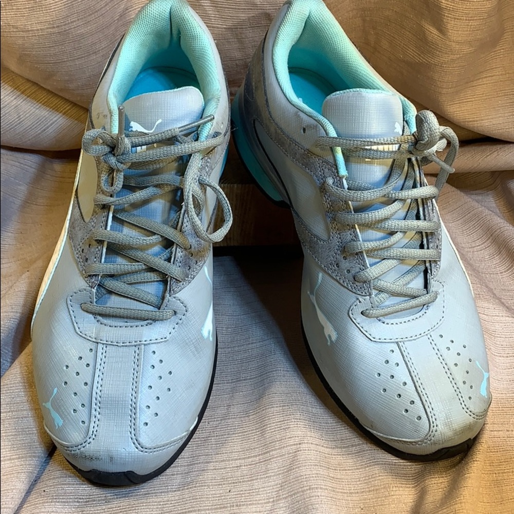 Puma almost NEW, worn once soft foam footbed